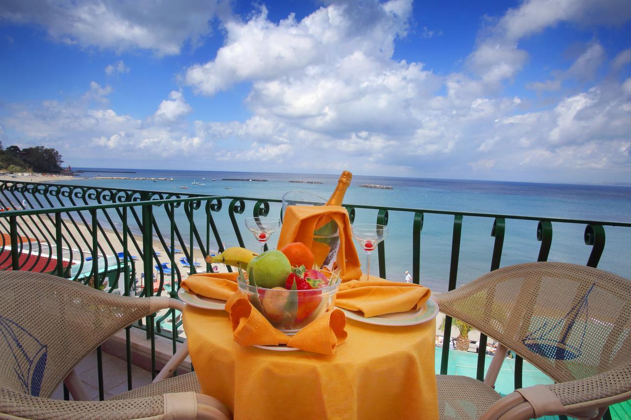 Hotel Solemare Beach & Beauty Spa Иския Екстериор снимка